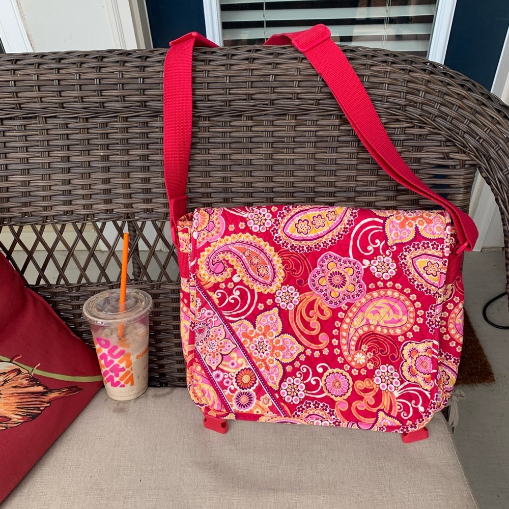 Very Bradley laptop messenger bag; a beauty!